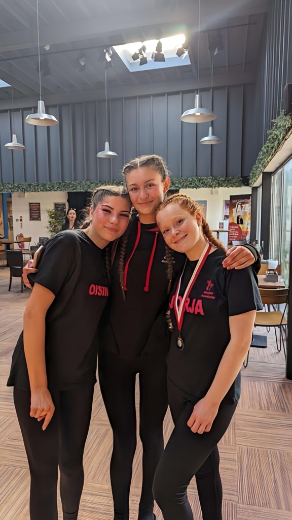 Singing and Dancing School Crawley Reigate. Private Lessons Crawley Reigate 11